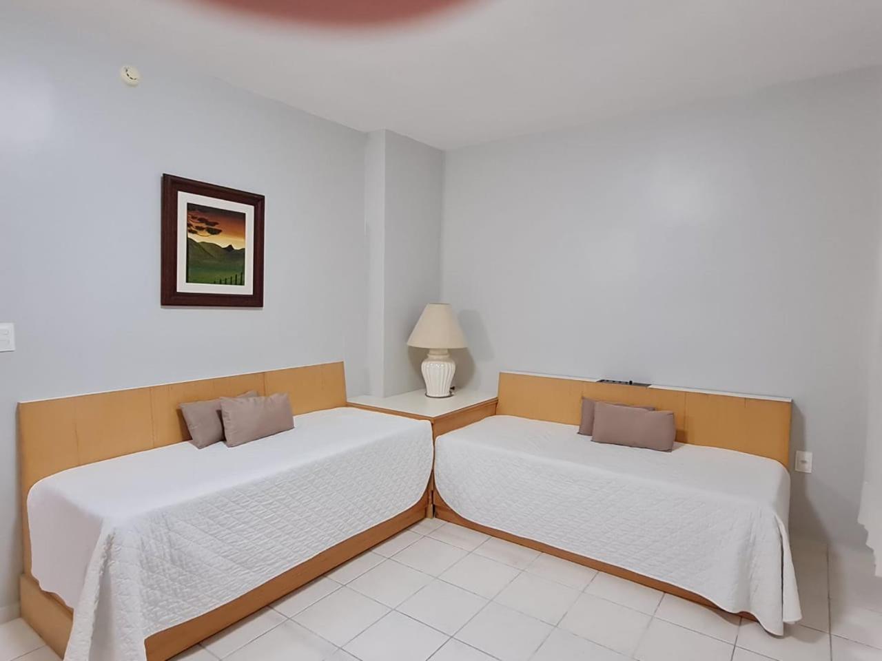 Hotel Gumz Balneario Camboriu Exterior photo